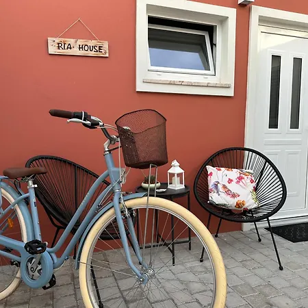 Сasa de vacaciones - Ria House